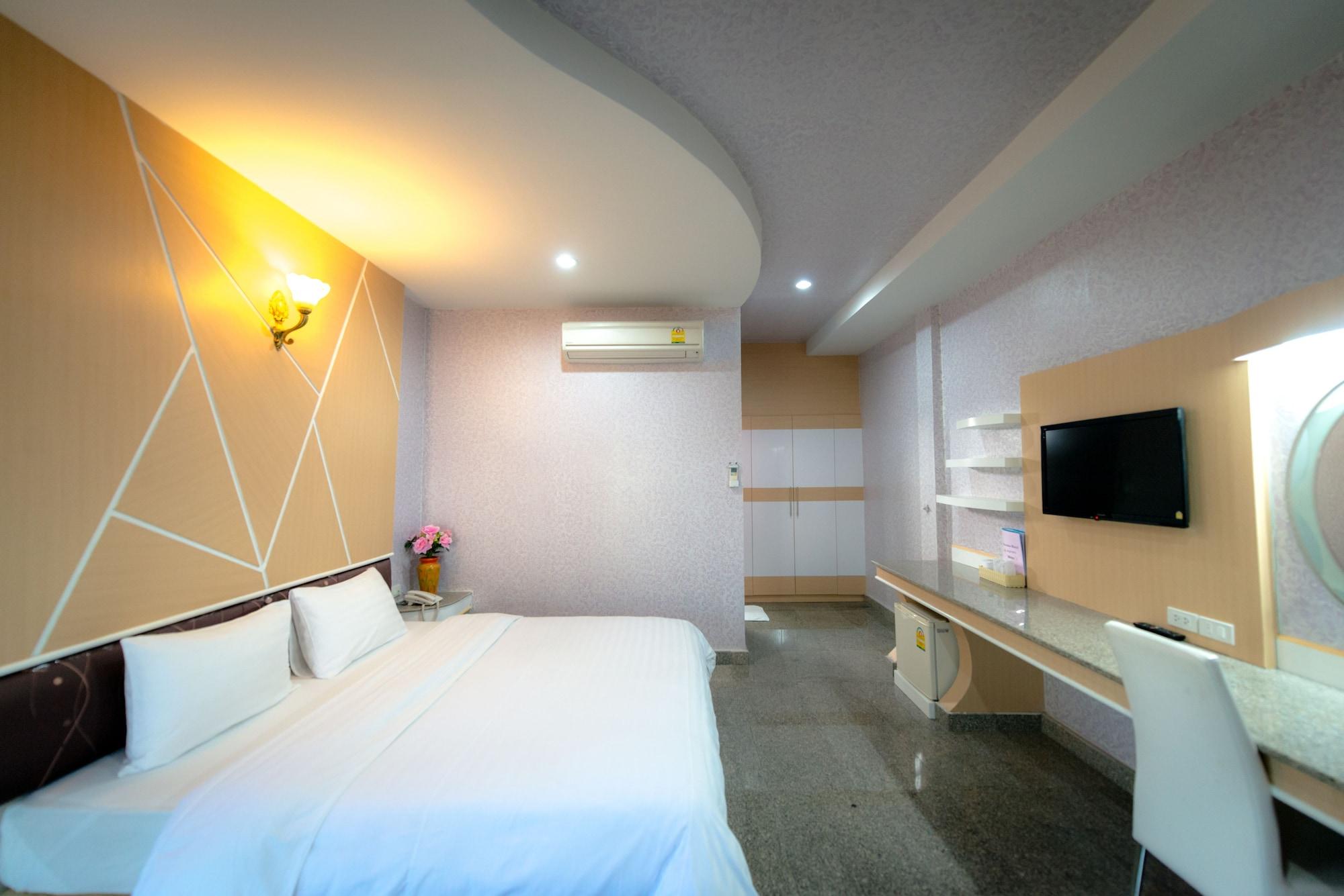 Martina Hotel Surin Exterior photo